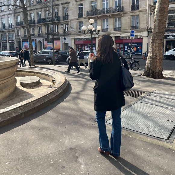 Meet your Posher, Camelia - Picture 1 of 1